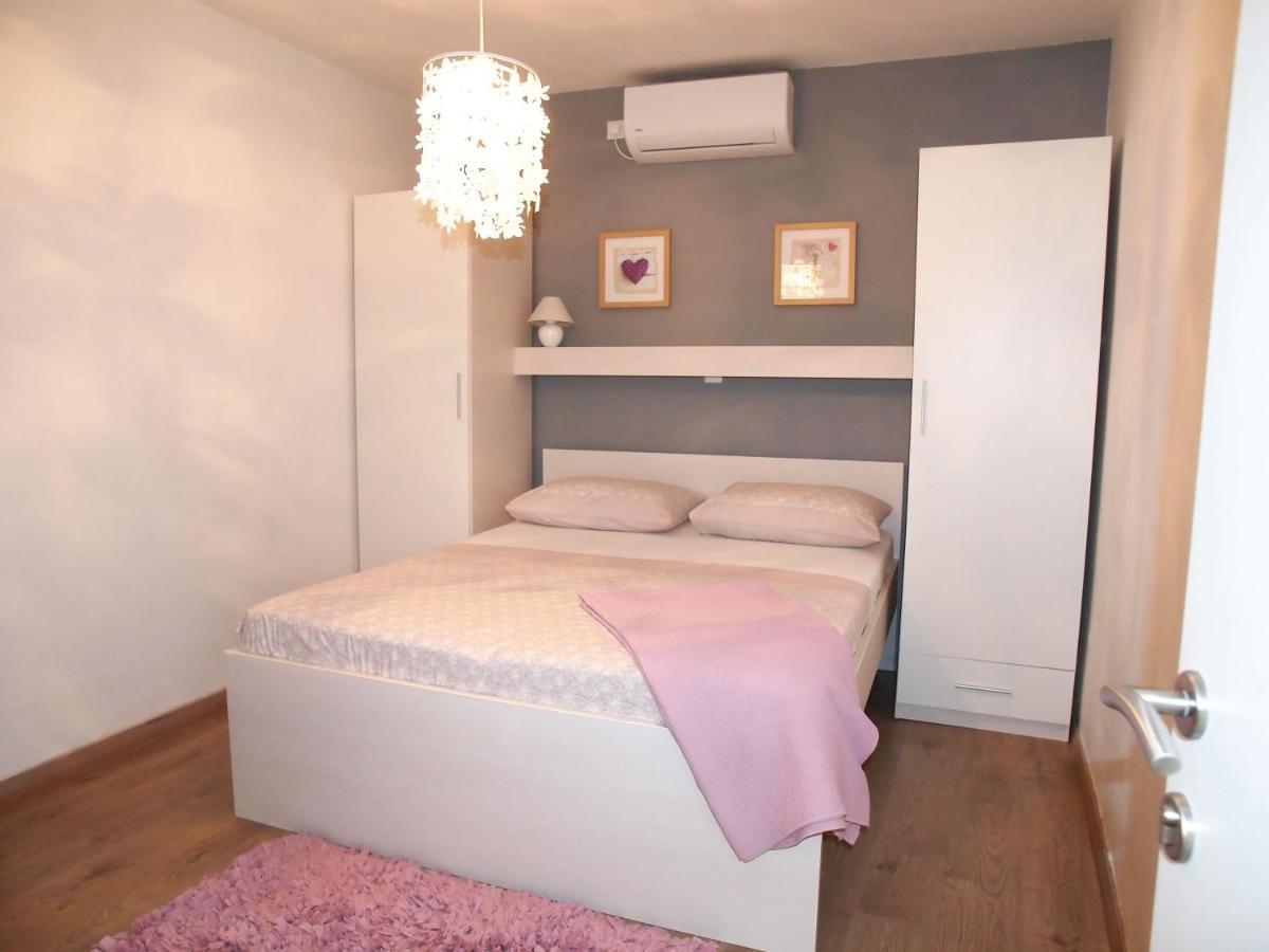 Apartmani Igor Makarska Eksteriør billede
